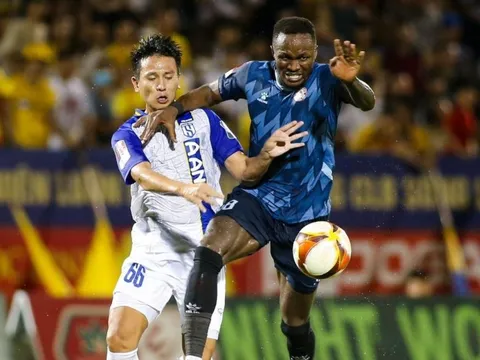 Trưởng ban trọng tài thừa nhận bàn mở tỷ số của SLNA trong trận gặp CLB TP.HCM không hợp lệ