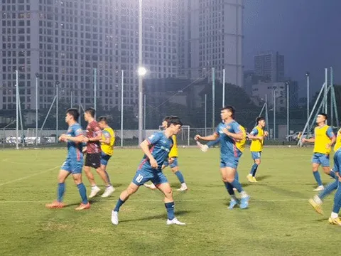 Công Phượng tập buổi đầu tiên cùng đội tuyển Việt Nam