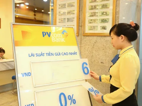 Nhiều ngân hàng hạ lãi suất trước ngày áp dụng quy định