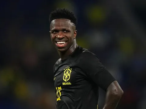 Tuyển Brazil làm điều kỳ lạ khi đè bẹp Guinea