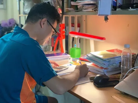 Những ngày 'nước rút' để vượt vũ môn