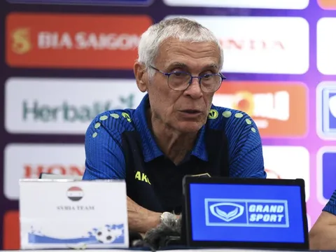 HLV Hector Cuper, người 2 lần về nhì Champions League, nêu tên 3 cầu thủ Việt Nam mà ông ấn tượng