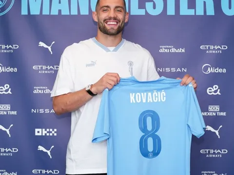 Nhà vô địch Champions League Man City đón tân binh đầu tiên