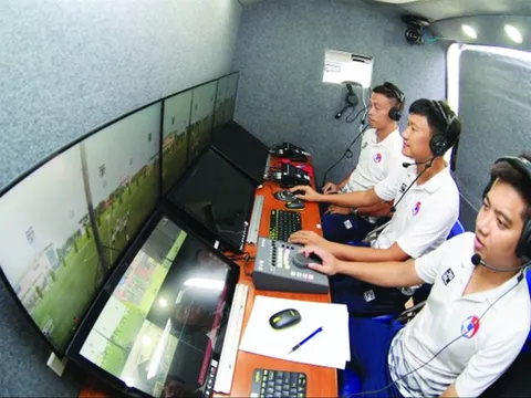 FIFA cho phép V-League dùng VAR