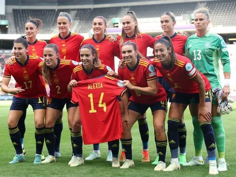 Đối thủ của tuyển nữ Việt Nam mất một nửa đội hình ở World Cup vì cầu thủ đình công