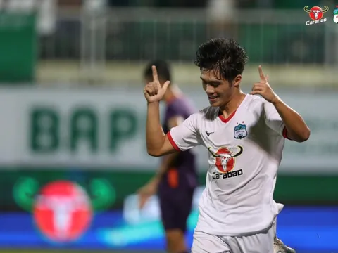 Tiền đạo U23 Việt Nam ghi bàn giúp HAGL đi tiếp ở Cúp quốc gia