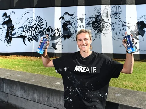 Ngôi sao ĐT nữ New Zealand, Hannah Wilkinson: ‘Sáng vẽ tranh tường, chiều xỏ giày đá với Việt Nam’