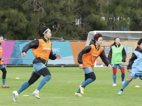 Đội tuyển nữ Việt Nam tập nặng chờ đấu đương kim vô địch Mỹ