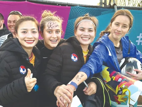 Khi nữ cầu thủ là tâm điểm thế giới