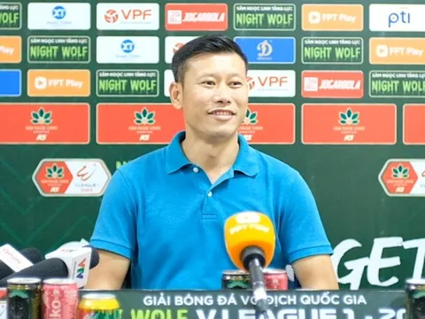 HLV Thạch Bảo Khanh: Không thể tin nổi Nguyên Mạnh lại cứu thua xuất sắc đến vậy