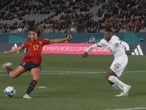 Đánh bại Zambia 5-0, Tây Ban Nha vượt lên dẫn đầu bảng C