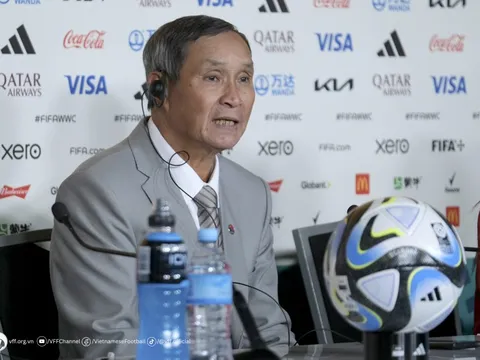 HLV Mai Đức Chung hé lộ chiến thuật của tuyển nữ Việt Nam trước Bồ Đào Nha