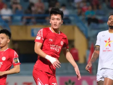 Hoàng Đức lập cú đúp trong chiến thắng 4-0 của Viettel trước Hà Tĩnh