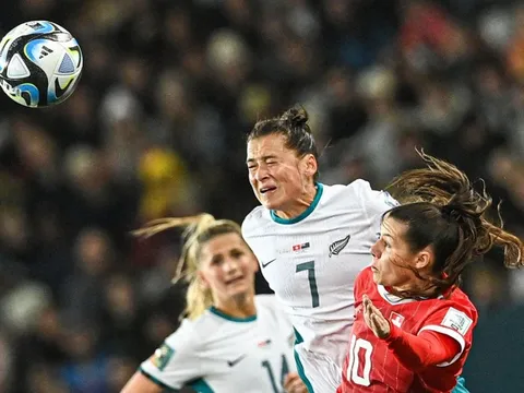Tuyển nữ New Zealand đi vào lịch sử World Cup với kỷ lục đáng quên
