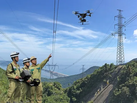 Thủ tướng yêu cầu khởi công đường dây 500kV gần 1 tỷ USD trong tháng 9