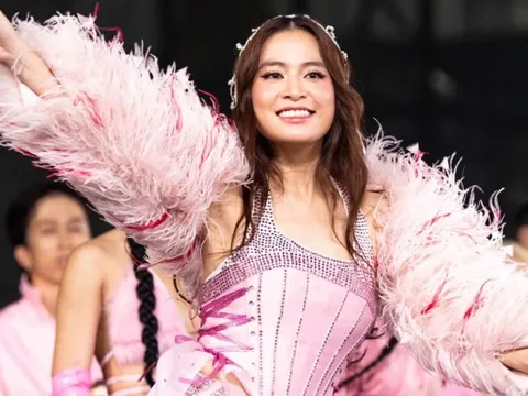 Hoàng Thùy Linh hát live thế nào ở live show?