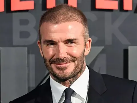 Phim về David Beckham có gì ngoài vụ bê bối ngoại tình?