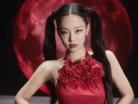 Cư dân mạng chỉ trích YG đối xử hời hợt với Jennie (BlackPink)