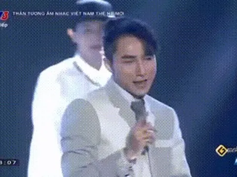 Sơn Tùng M-TP bị vỡ giọng trên sân khấu Vietnam Idol
