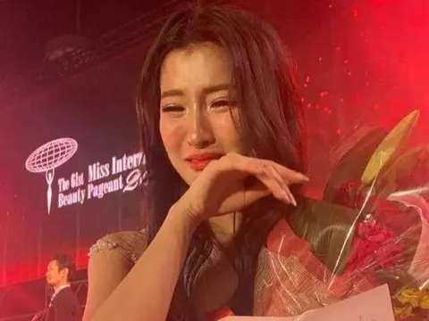 Showbiz 27/10: Phương Nhi khóc xin lỗi sau khi trượt Top 7 Hoa hậu Quốc tế