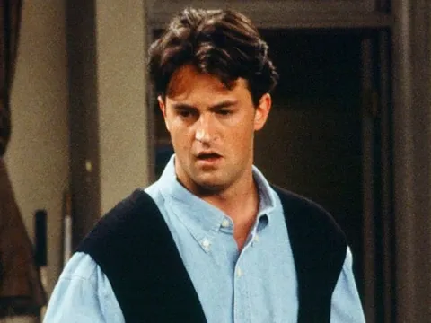 Ngôi sao 'Friends' qua đời ở tuổi 54 vì đuối nước