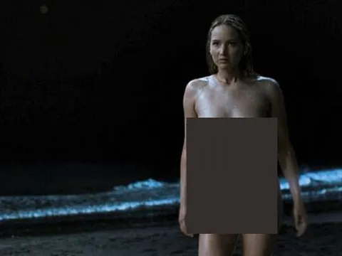 Khán giả sốc với cảnh khỏa thân không che của Jennifer Lawrence