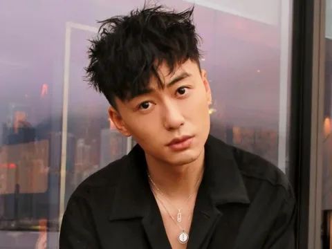 Nam người mẫu tự sát tại khách sạn