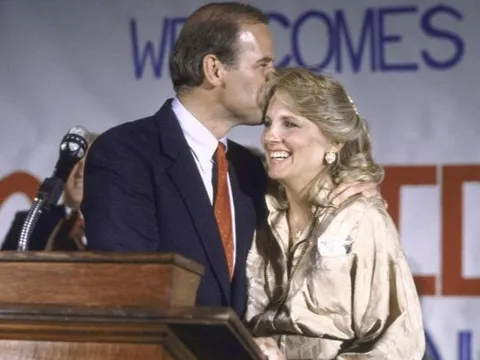 Đệ nhất phu nhân kể về lần hẹn hò đầu tiên với Tổng thống Mỹ