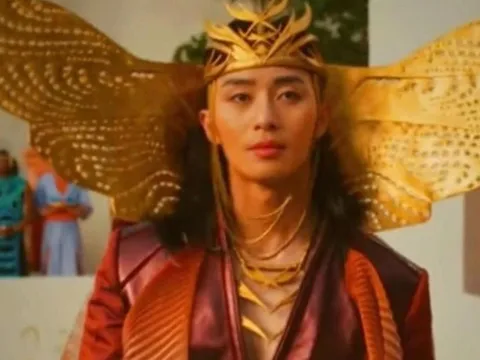 Park Seo Joon gây cười vì tạo hình phim Marvel, diễn chưa đến 3 phút