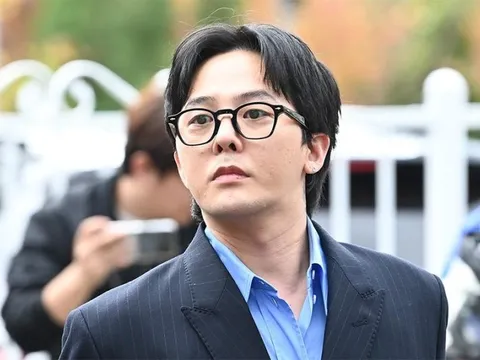 Cảnh sát lên tiếng vụ G-Dragon cạo sạch lông để tiêu hủy bằng chứng