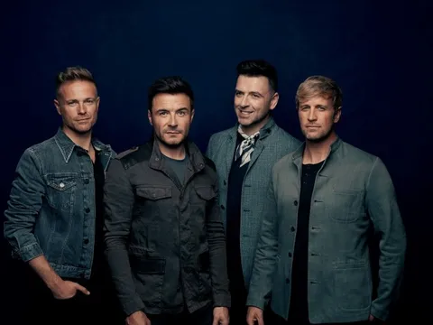 Đêm nhạc Westlife ở TP.HCM bị chỉ trích không tôn trọng khán giả