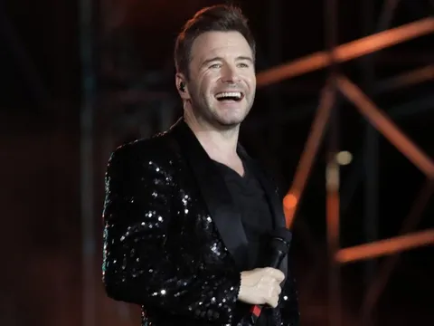 Đêm nhạc Westlife tại TP.HCM giữa phàn nàn ghế xấu, bị che khuất tầm nhìn