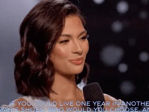 Lý do Hoa hậu Hoàn vũ không dùng tiếng Anh khi thi ứng xử