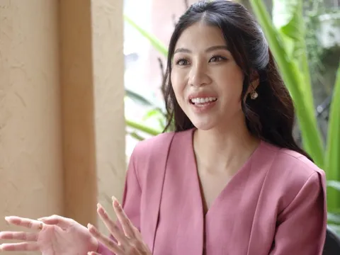 Hoa hậu Lan Anh: 'Tôi nói được 4 thứ tiếng, không thích mặc váy quá ngắn'