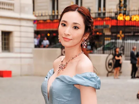 Nữ người mẫu vỡ mộng, sống trôi dạt sau khi hôn phu tỷ phú bị kết tội