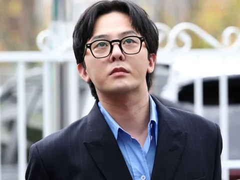 G-Dragon (Big Bang) chưa thoát khỏi rắc rối với cảnh sát