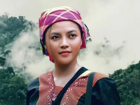 Dàn sao ‘Cuộc chiến không giới tuyến’ được trao tặng bằng khen