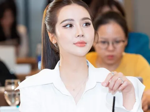 Tranh cãi chuyện thay thế diễn viên chính 'Chúng ta của 8 năm sau' bằng Mạnh Trường, Huyền Lizzie