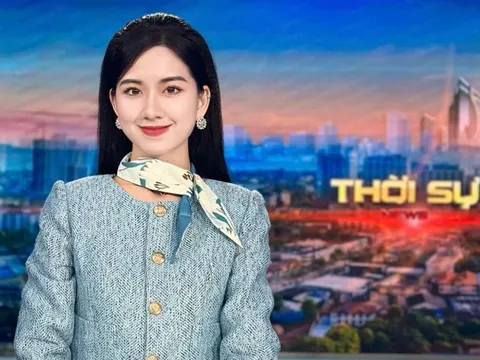 Showbiz 30/11: Nữ MC thời sự ở Nghệ An là con gái cựu tuyển thủ nổi tiếng