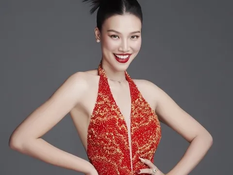 Hoàng Oanh: 'Được đồng hành cùng Chủ nhật Đỏ là niềm vui với tôi'