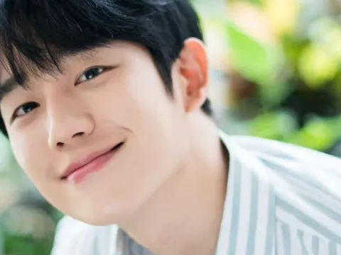 Jung Hae In bị tố đến hộp đêm săn gái trẻ