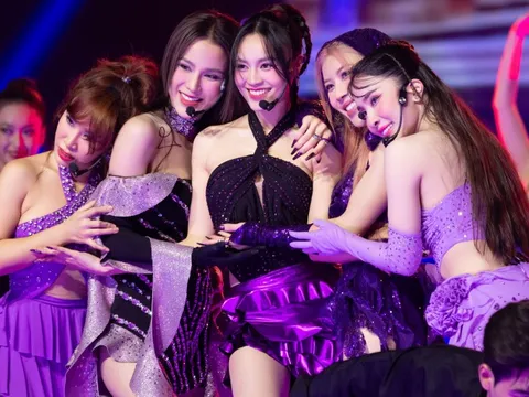 Các chị đẹp lội ngược dòng ngoạn mục