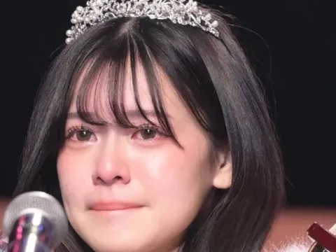 Cô gái 16 tuổi dễ thương nhất Nhật Bản