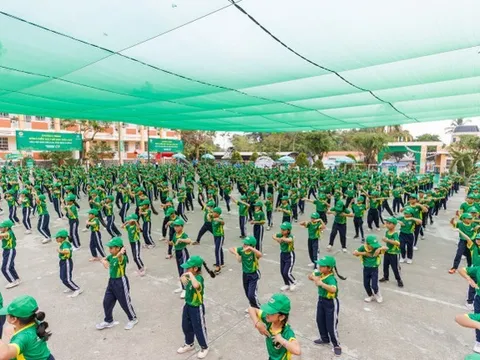 11.032 học sinh lập kỷ lục Việt Nam với màn đồng diễn thể dục ấn tượng