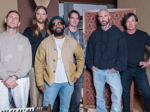 Ban nhạc huyền thoại Maroon 5 chính thức có mặt tại Việt Nam, sẵn sàng cho siêu nhạc hội 8Wonder Winter Summer