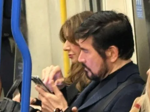 Trụ Vương quyến rũ nhất màn ảnh ngoài đời