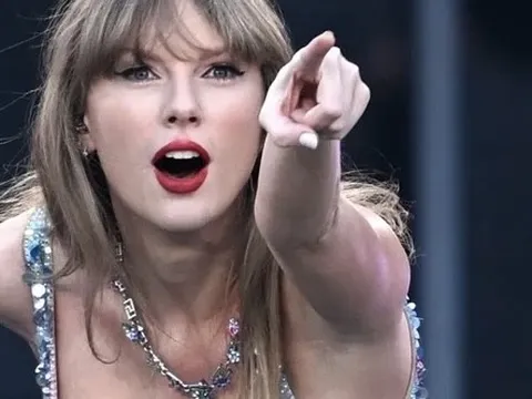 Đến lượt Hong Kong, Trung Quốc phát cuồng vì Taylor Swift