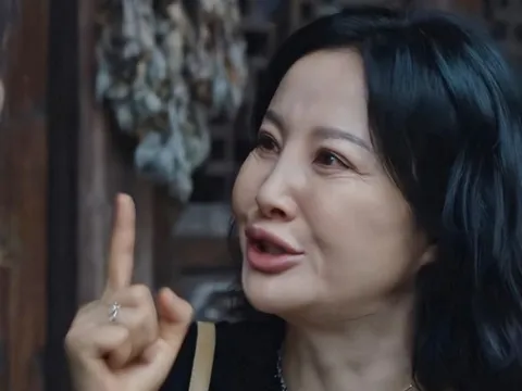 Khán giả khó chịu vì 'người đẹp mặt nhựa' tràn ngập màn ảnh