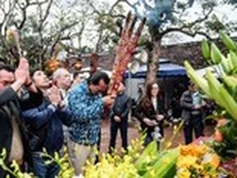 Khai ấn đền Trần: Sẵn sàng 30 vạn ấn, mưa lạnh nhưng dự báo rất đông