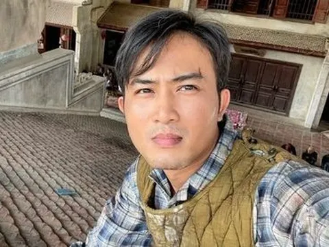 Sao phải là 'Đào, phở và piano'?